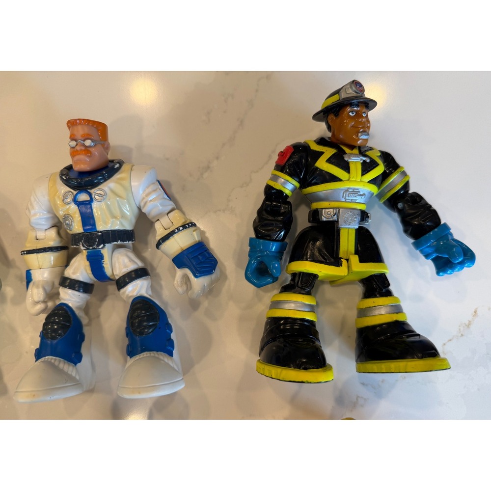 Fisher-Price Rescue Heroes Action Figures Lot of 8 Vintage Multi-Color Figures - Picture 2 of 16